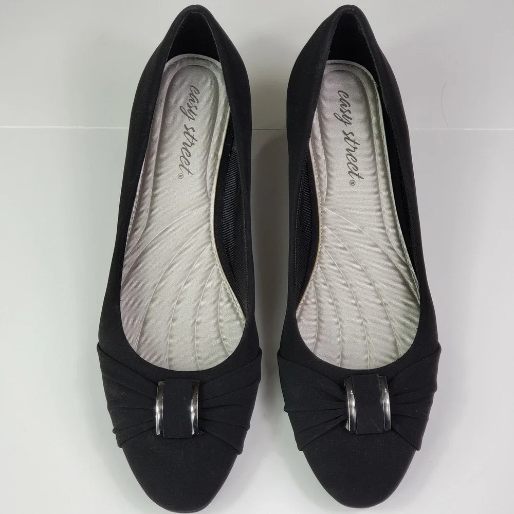 Easy Street Womens Eloise Pum Black Lamy - Women's‎ US 6M New Suede